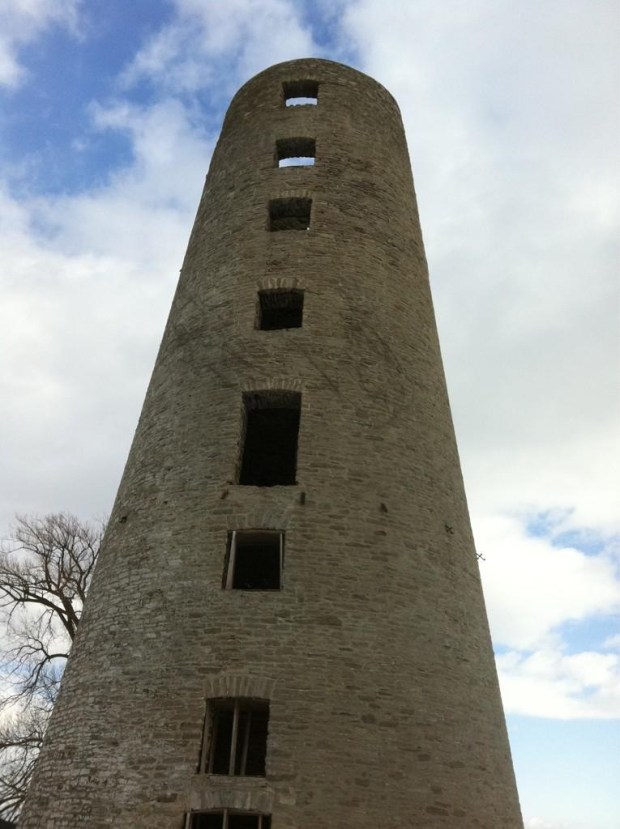 The iron brackets used to fasten the wooden balcony that surrounded the tower can clearly be seen. 