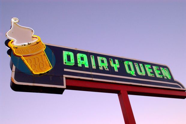 ottawa_neon_dairy_queen_sign