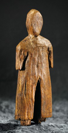 carved-figure-baffin